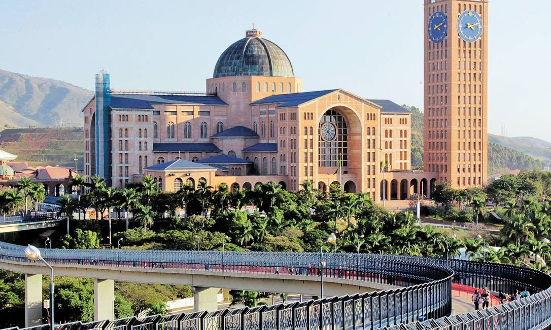 PASSEIO CULTURAL E RELIGIOSO: APARECIDA